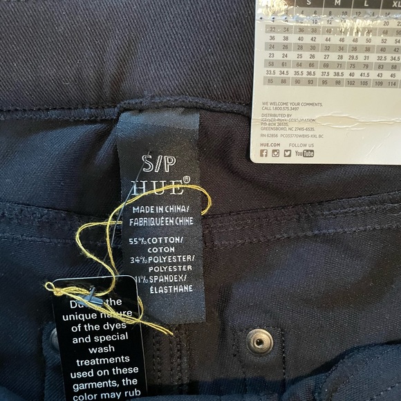 HUE Super Smooth Denim Leggings - Picture 7 of 9